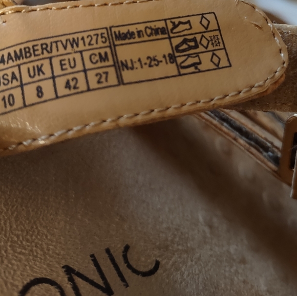 Vionic Sz 10 Sandals Ankle Strap Supportive Cork Amber Adjustable Boho - Picture 10 of 10